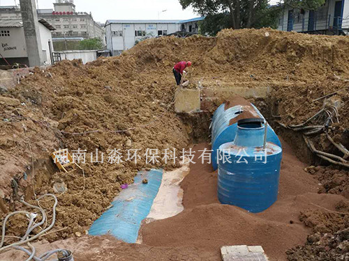 玻璃钢雨水收集